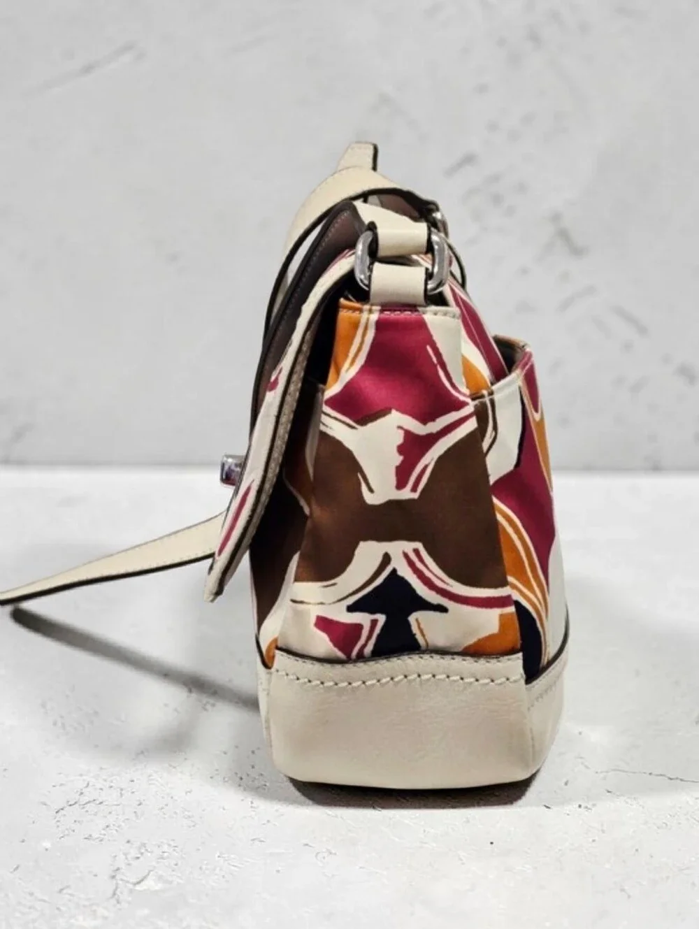 Coach nwt rowan